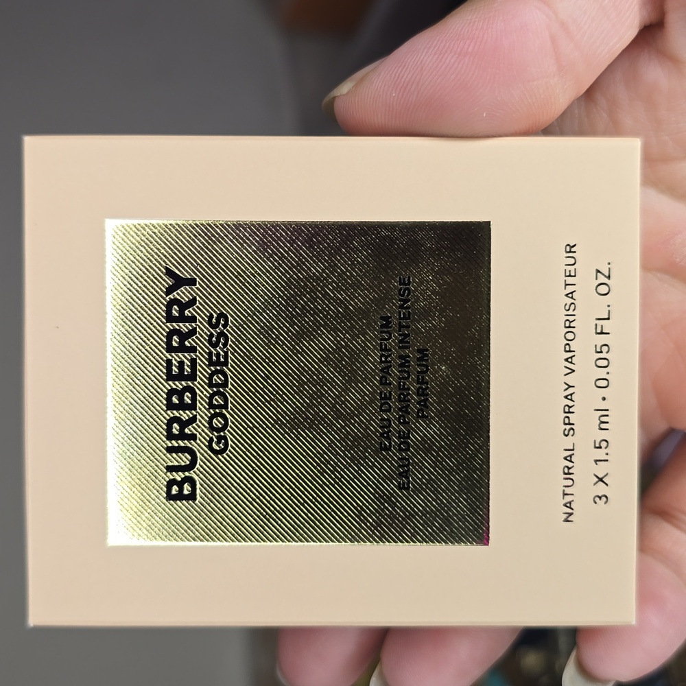 Burberry Goddess Fragrance Sample Pack